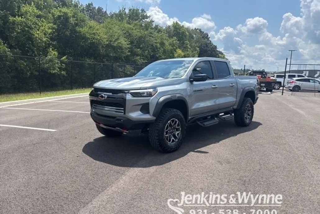 2024 Chevrolet Colorado ZR2 photo 1