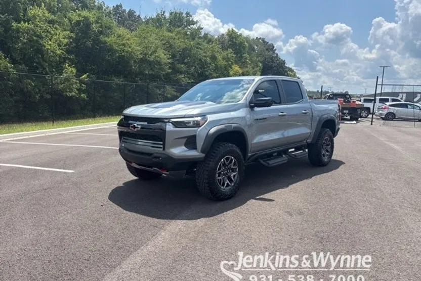 2024 Chevrolet Colorado ZR2 photo 1
