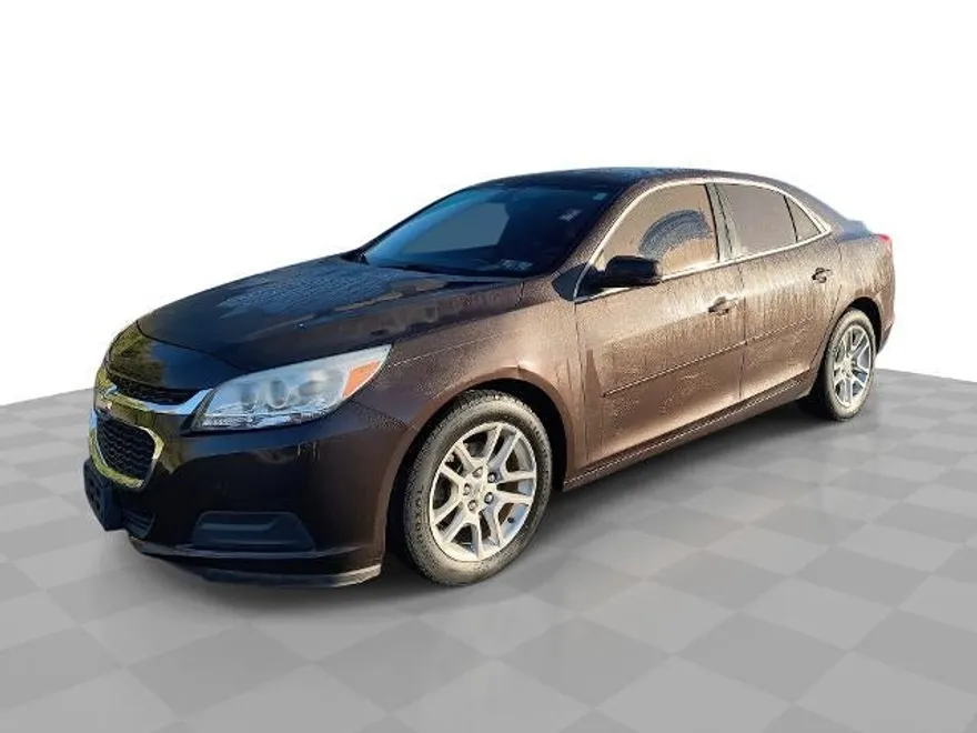 2015 Chevrolet Malibu 1LT photo 1