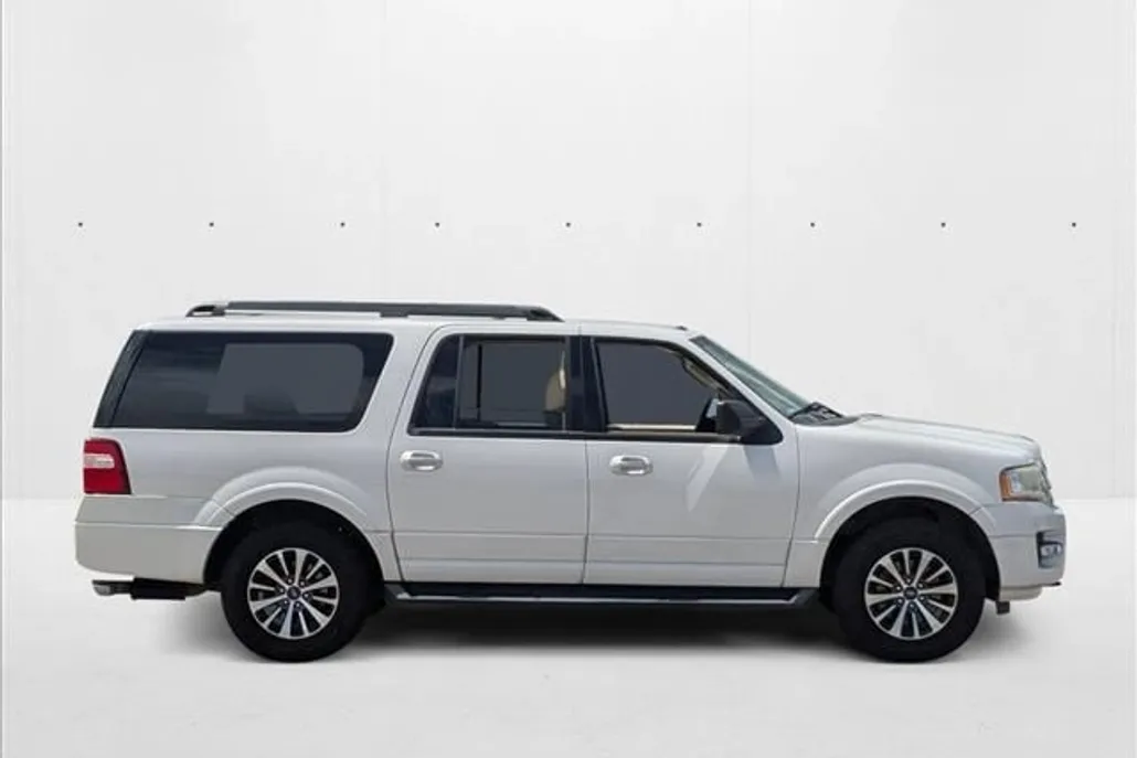 2015 Ford Expedition EL XLT photo 1