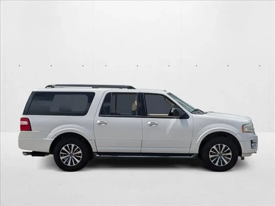2015 Ford Expedition EL XLT photo 1