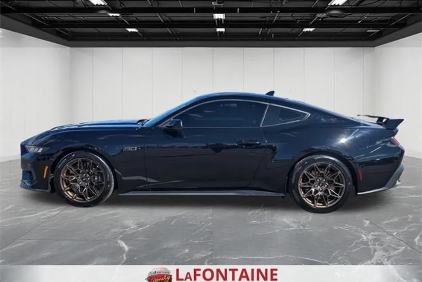 2024 Ford Mustang GT Premium photo 1