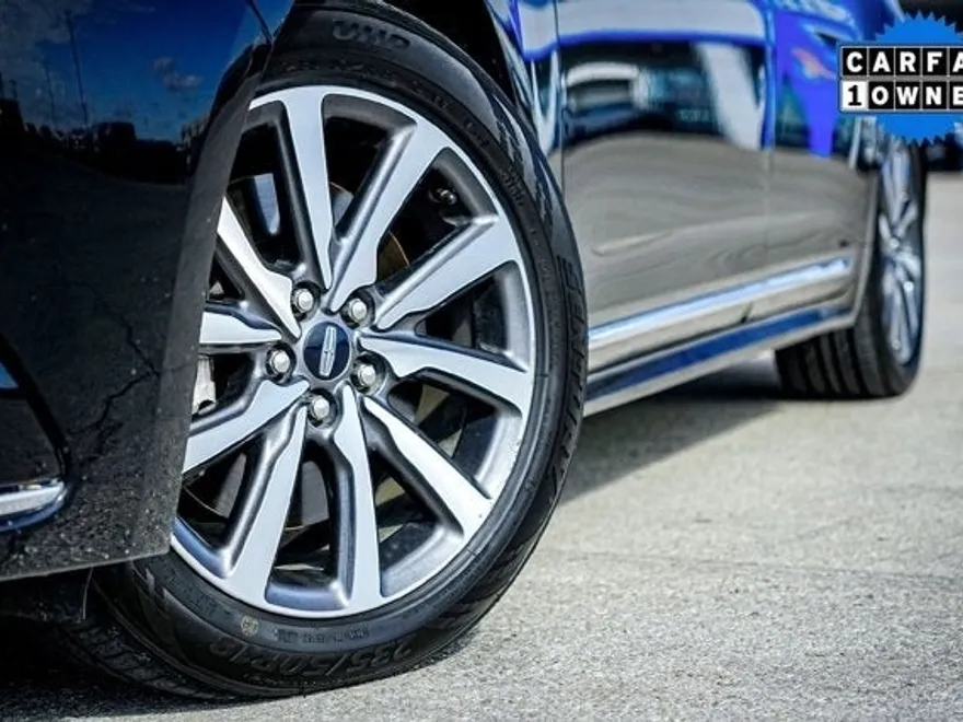 2020 Lincoln Continental photo 1