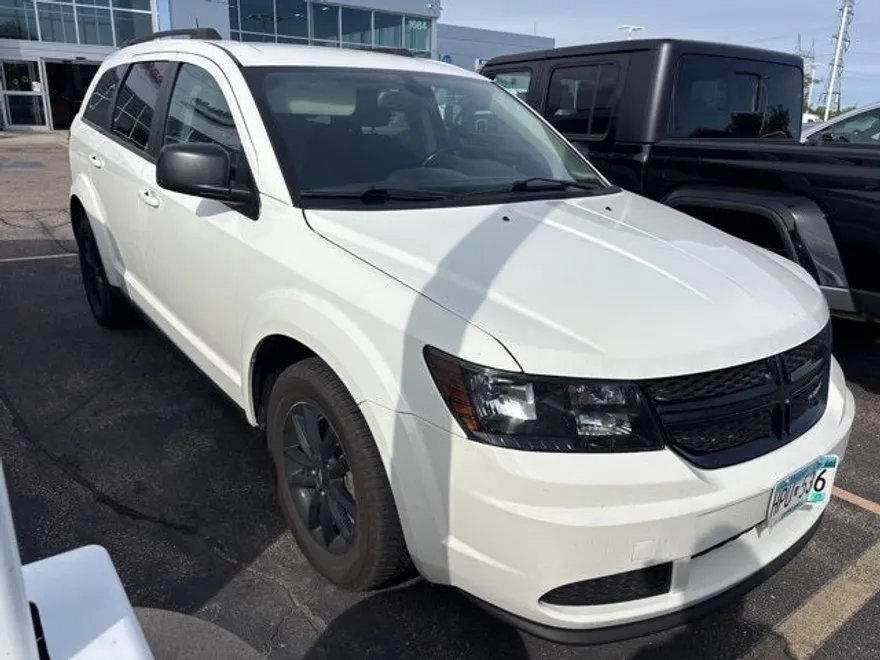 2020 Dodge Journey SE photo 1