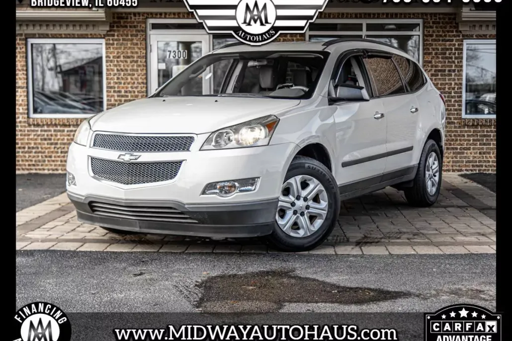 2011 Chevrolet Traverse LS photo 1