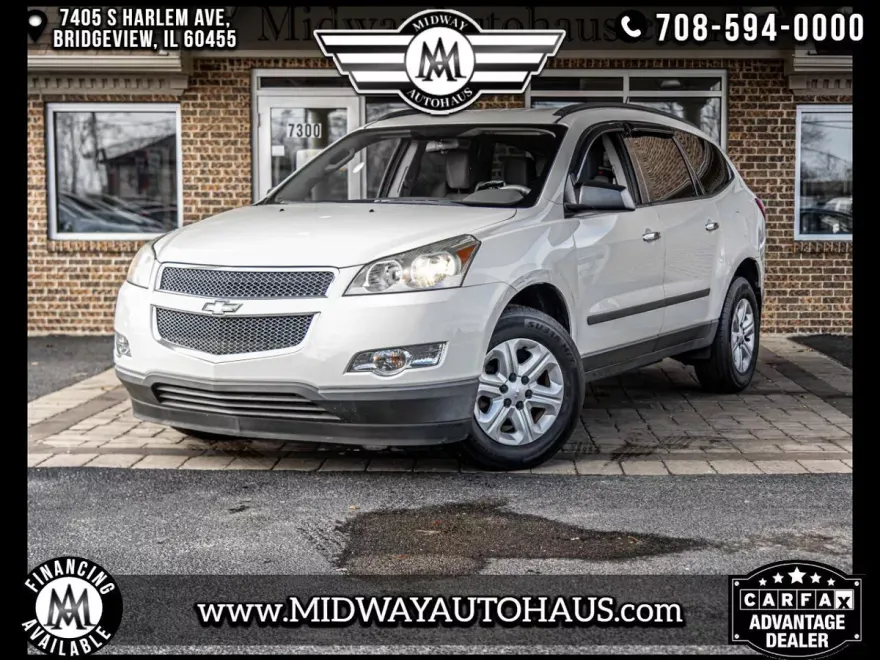2011 Chevrolet Traverse LS photo 1