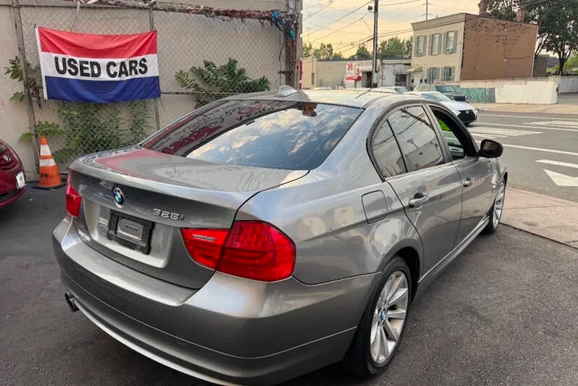 2011 Bmw 328i SA SULEV photo 1