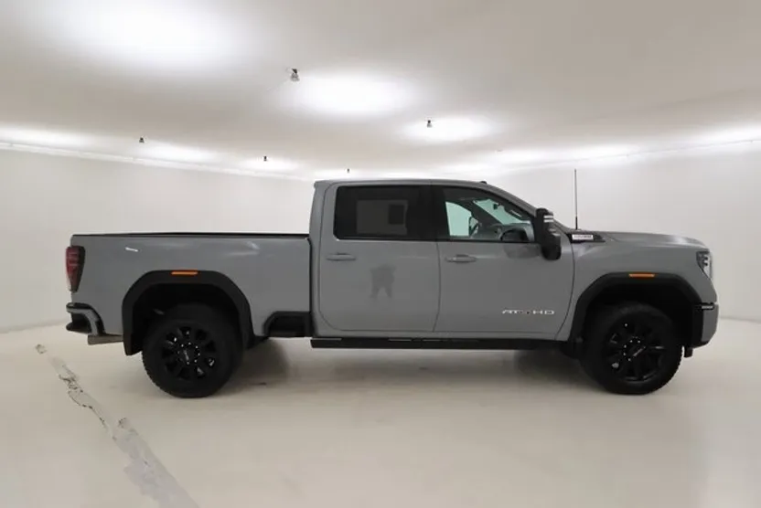 2025 Gmc Sierra 3500 HD AT4 photo 1