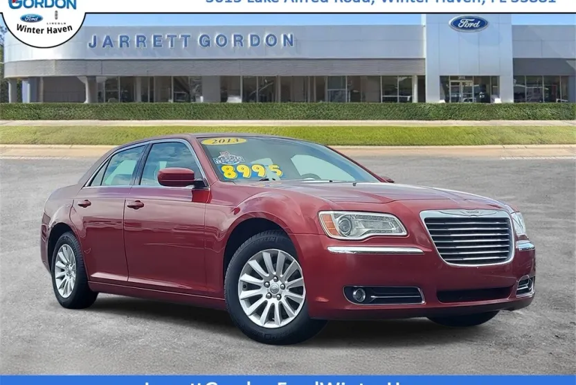 2013 Chrysler 300 Base photo 1