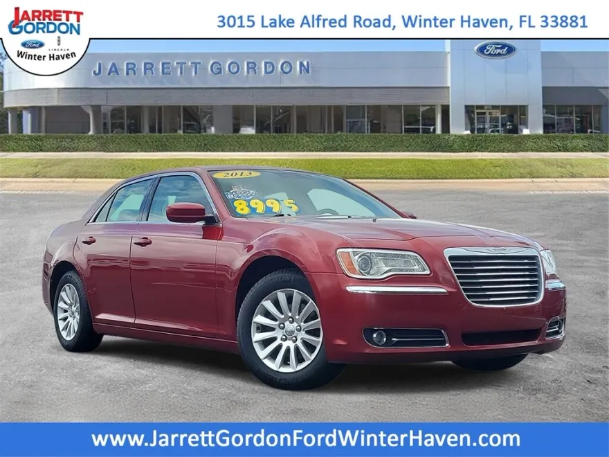 2013 Chrysler 300 Base photo 1