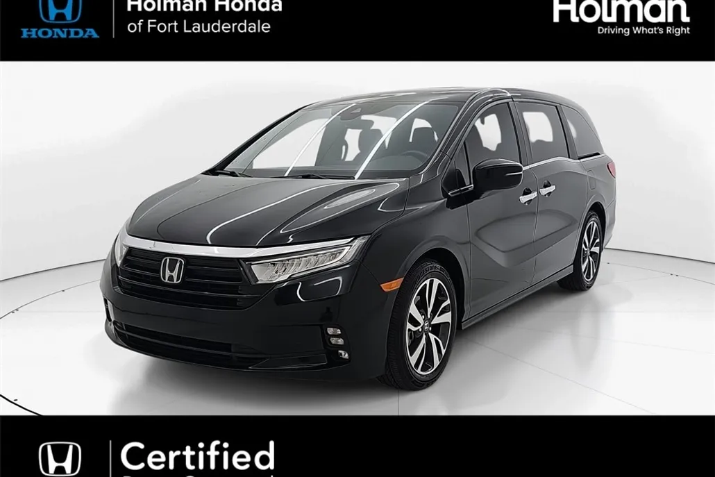 2024 Honda Odyssey Touring photo 1