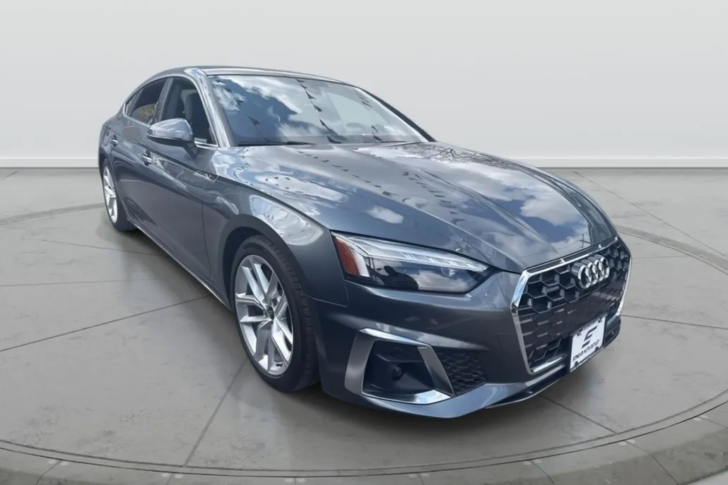 2024 Audi A5 45 S line Premium photo 1