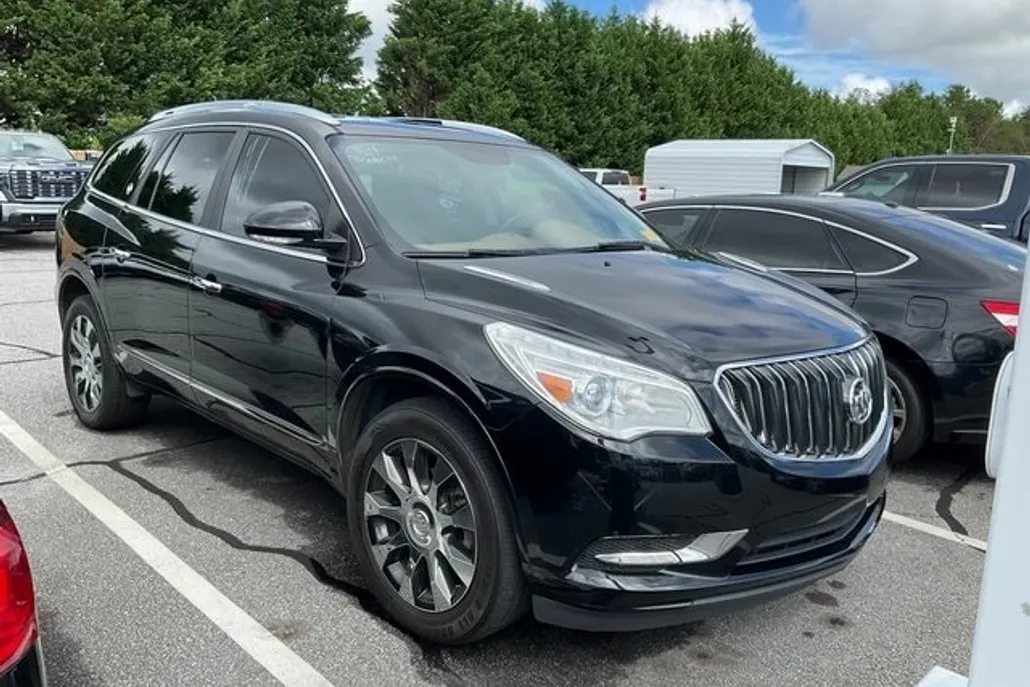 2017 Buick Enclave Leather photo 1