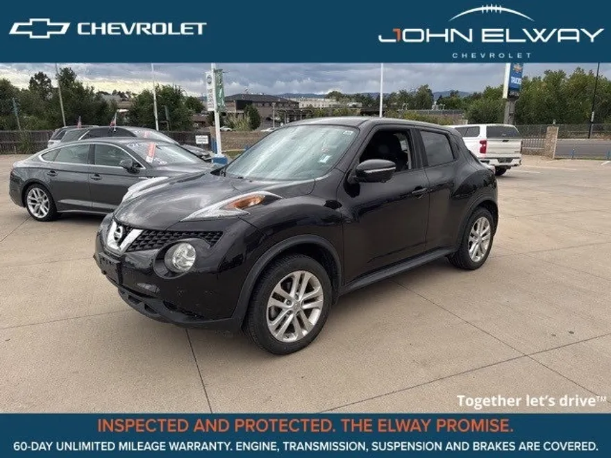 2015 Nissan Juke SV photo 1