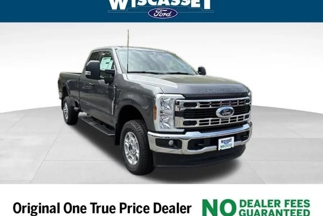 2025 Ford F-350 XLT photo 1