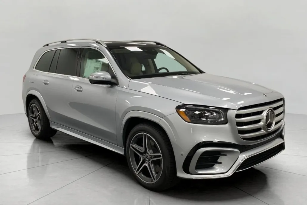2026 Mercedes Benz GLS 450 4MATIC photo 1