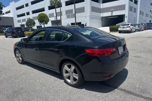 2013 Acura ILX 2.0L Technology photo 3