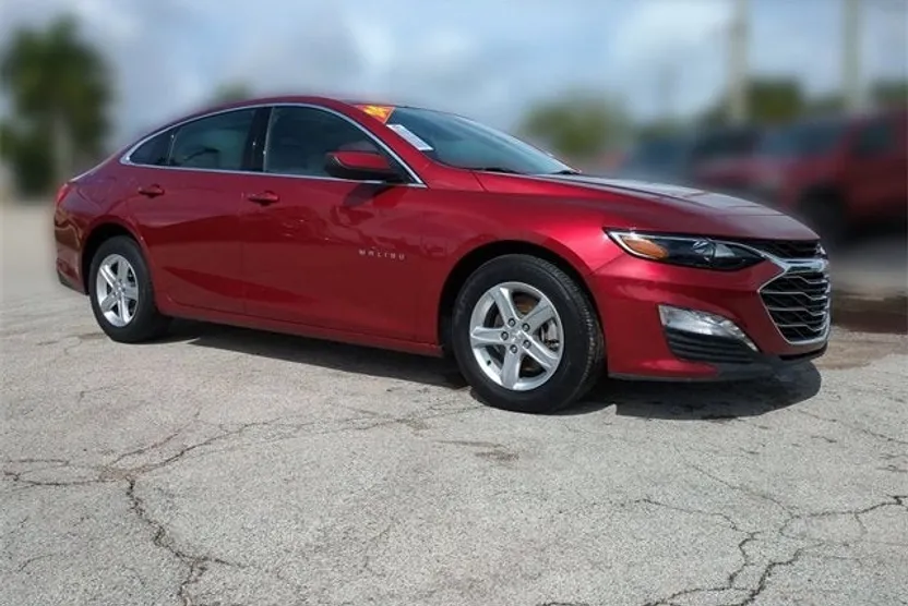 2024 Chevrolet Malibu 1LT photo 1