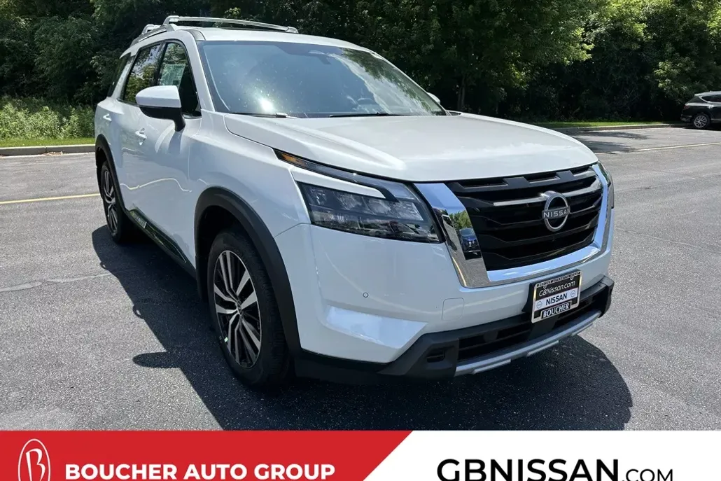 2025 Nissan Pathfinder Platinum photo 1
