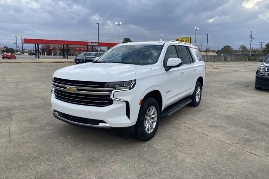 2021 Chevrolet Tahoe LT photo 1