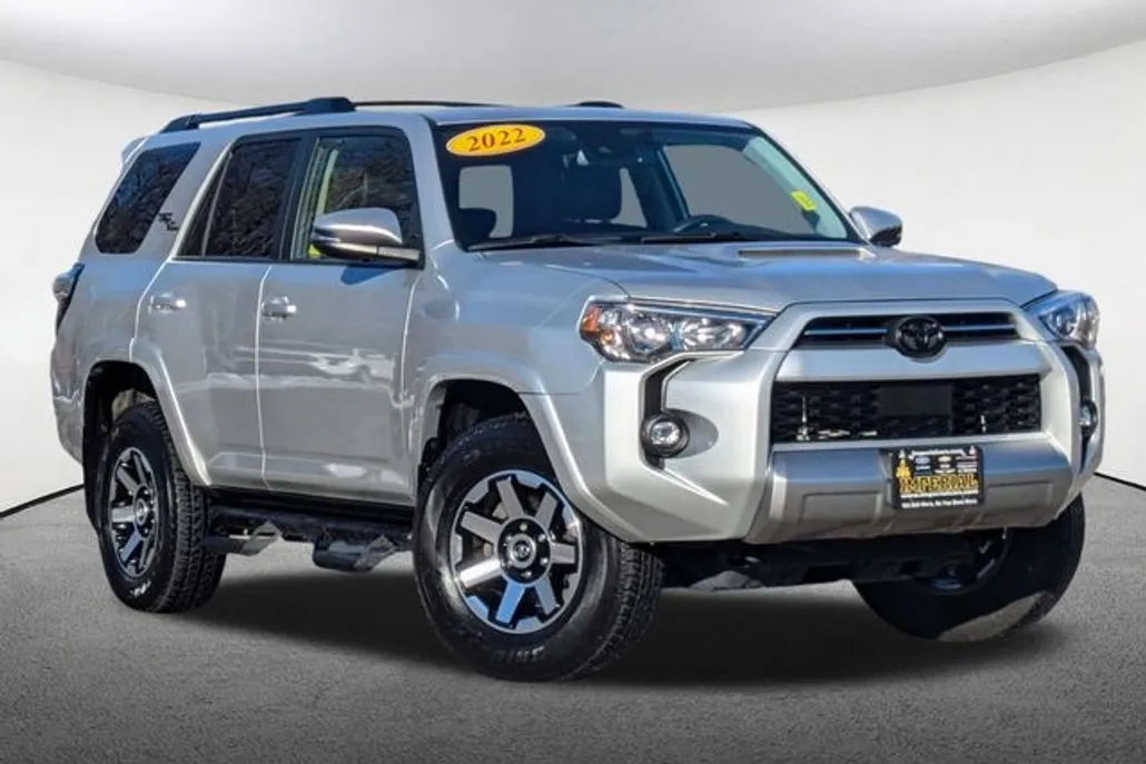 2022 Toyota 4Runner TRD Off-Road Premium photo 1