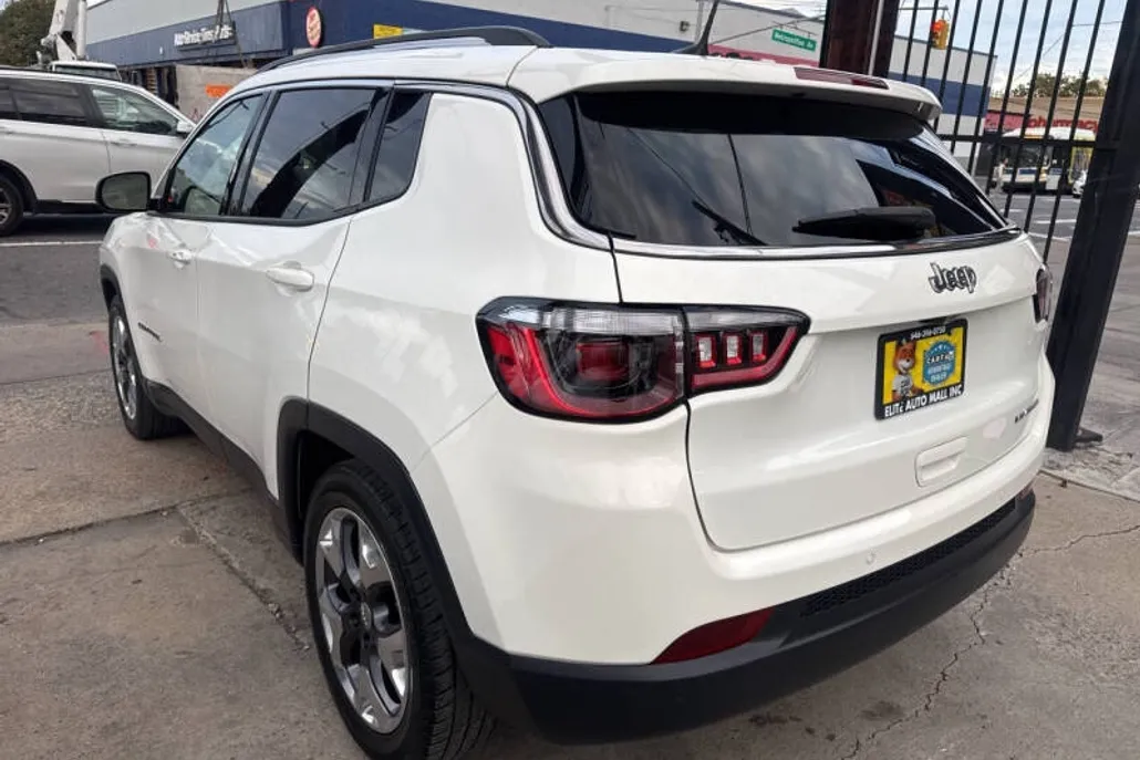 2021 Jeep Compass Limited photo 1