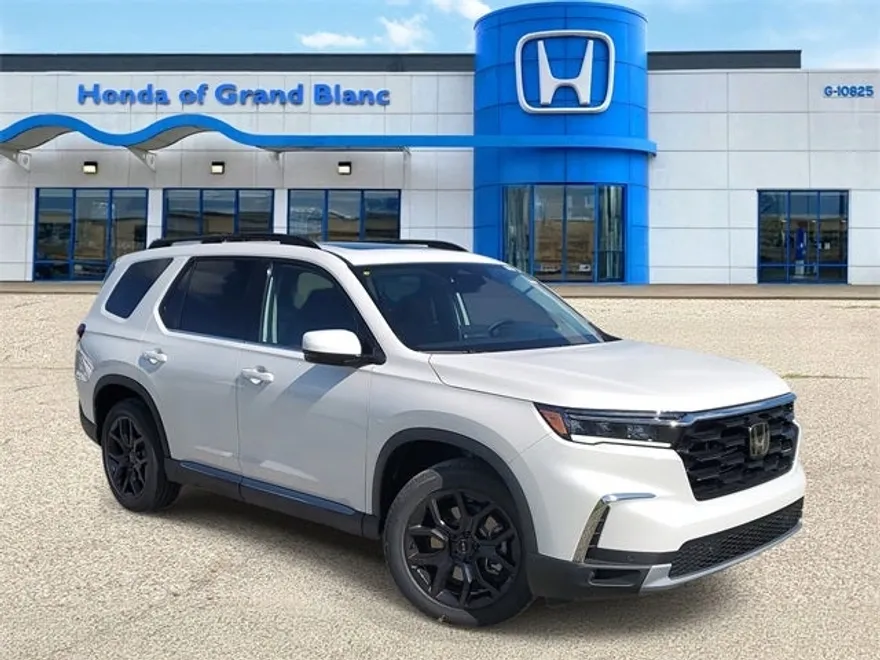 2025 Honda Pilot Touring photo 1