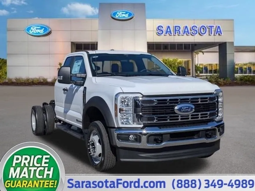 2025 Ford F-450 photo 1