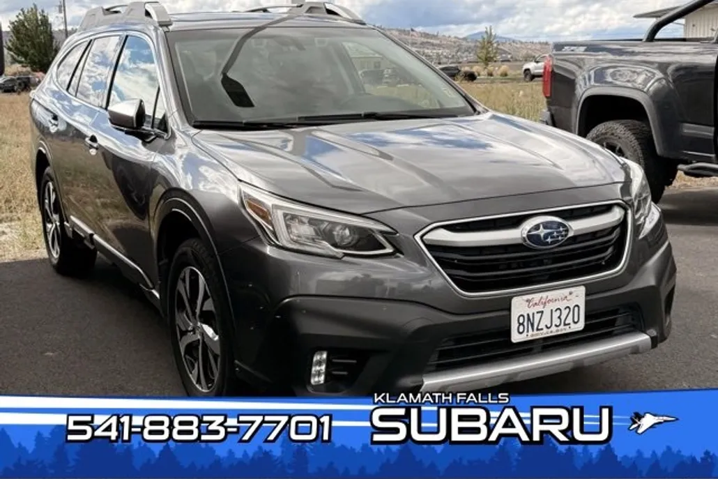 2021 Subaru Outback Touring photo 1