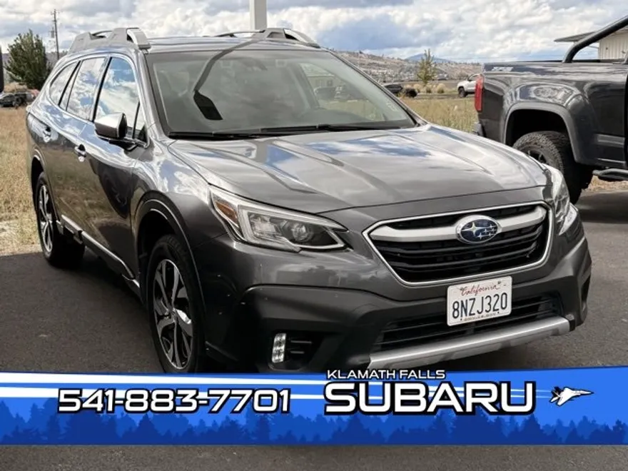 2021 Subaru Outback Touring photo 1