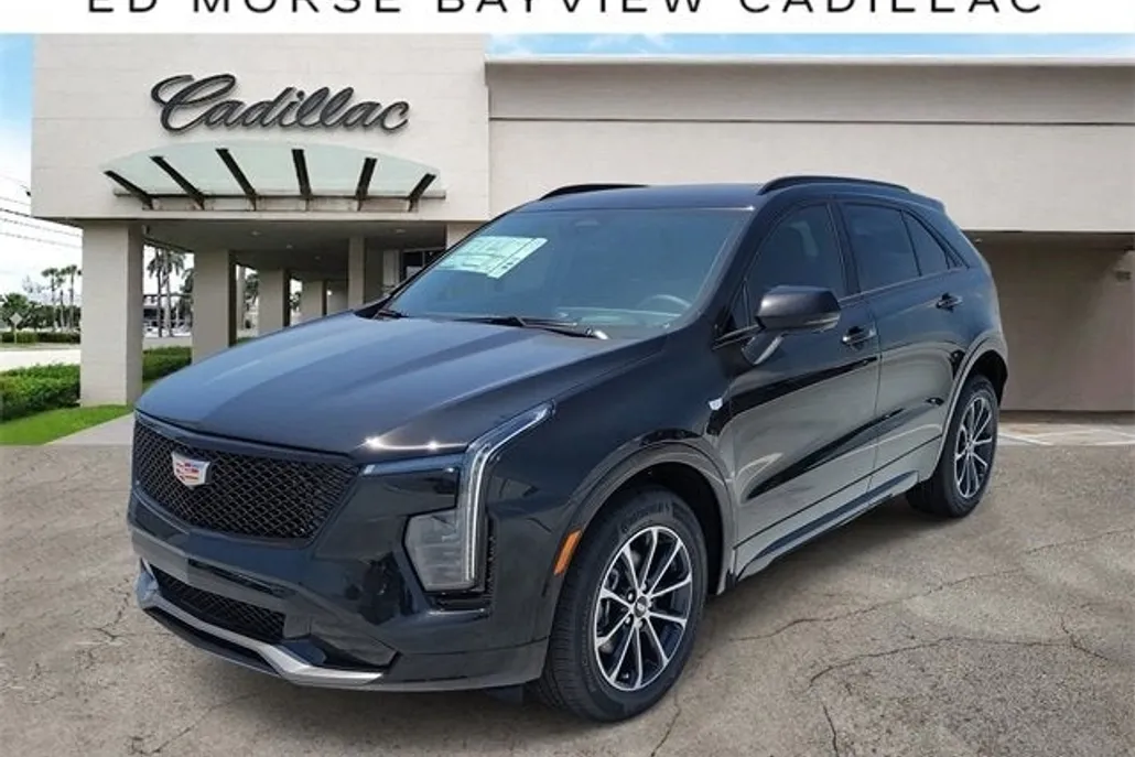 2025 Cadillac XT4 Sport photo 1