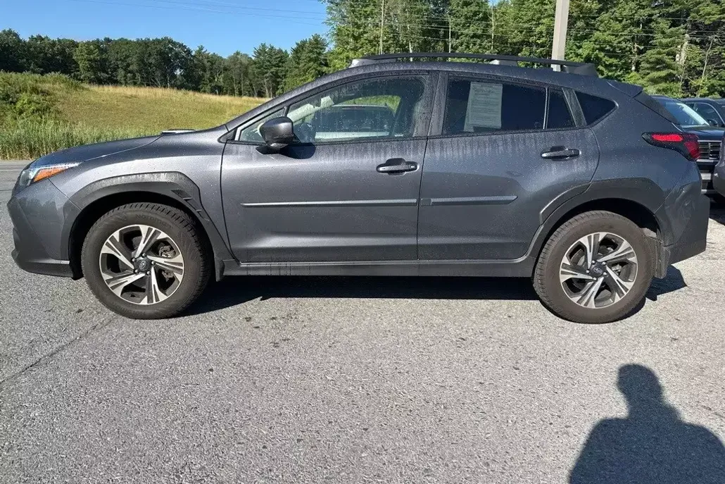 2024 Subaru Crosstrek Premium photo 1
