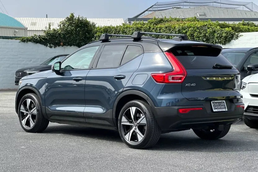 2022 Volvo XC40 Recharge P8 Plus photo 1