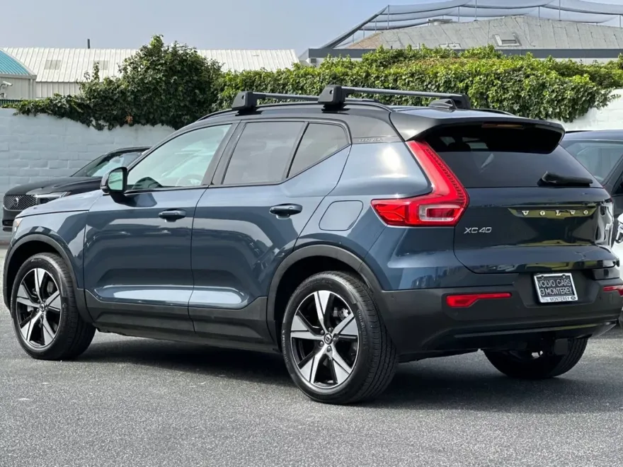 2022 Volvo XC40 Recharge P8 Plus photo 1
