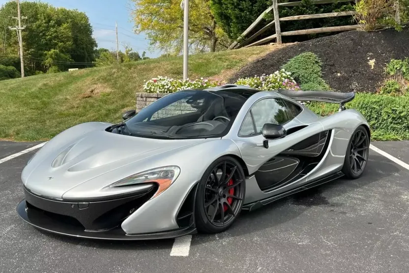 2014 Mclaren P1 photo 1