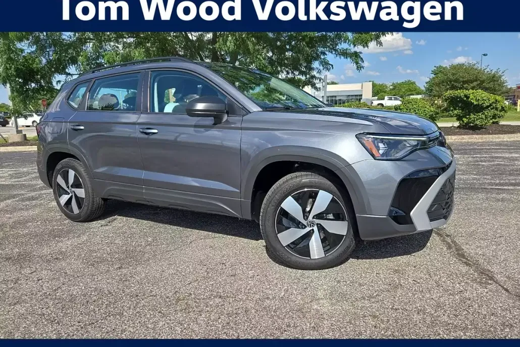2025 Volkswagen Taos S photo 1