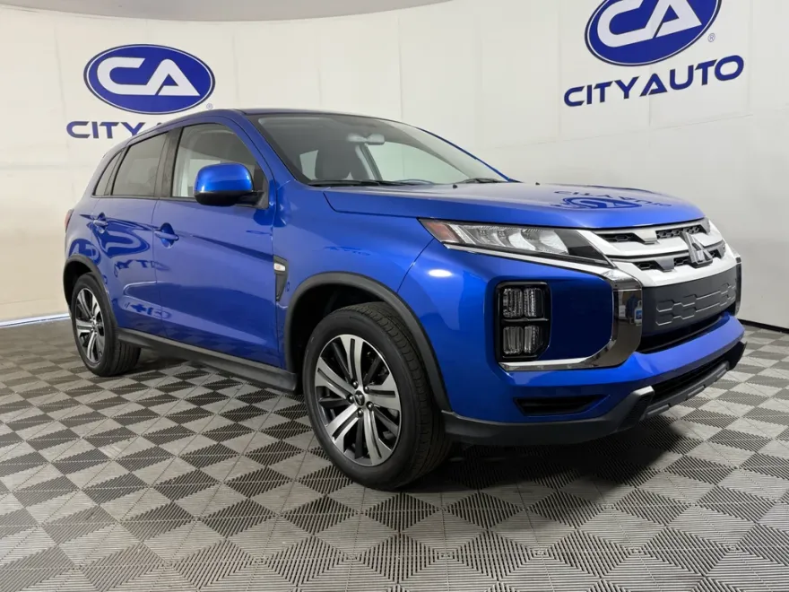 2020 Mitsubishi Outlander Sport ES photo 1
