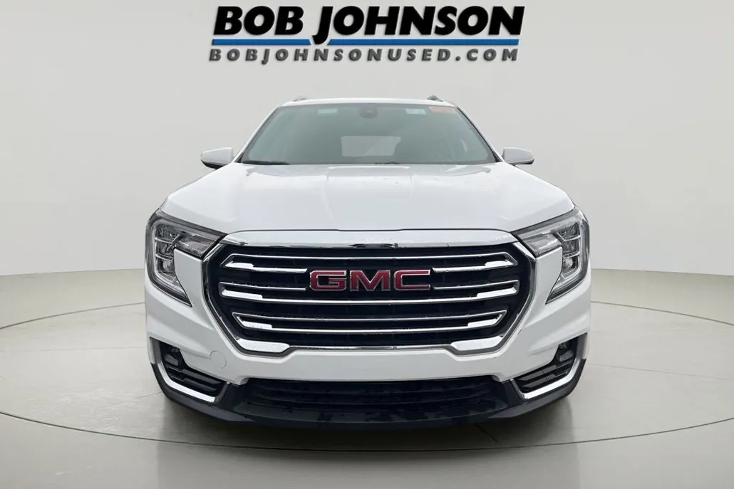 2024 Gmc Terrain SLT photo 1