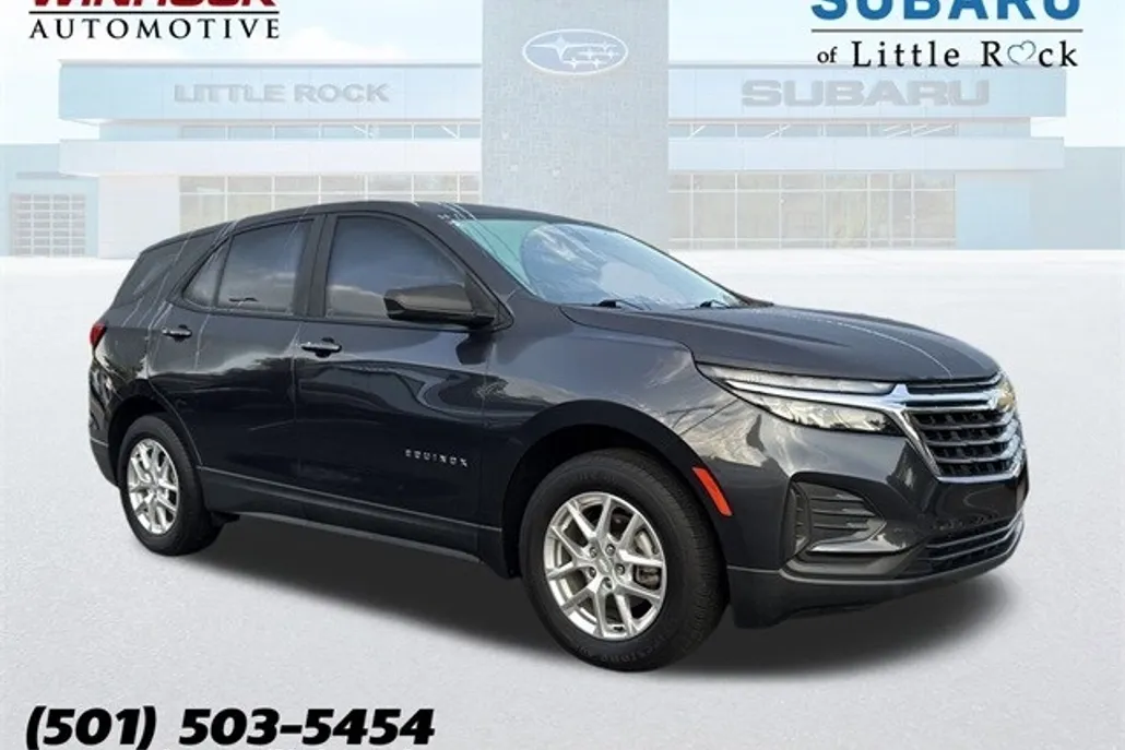 2022 Chevrolet Equinox LS photo 1