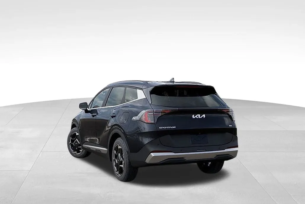 2026 Kia Sportage EX photo 1