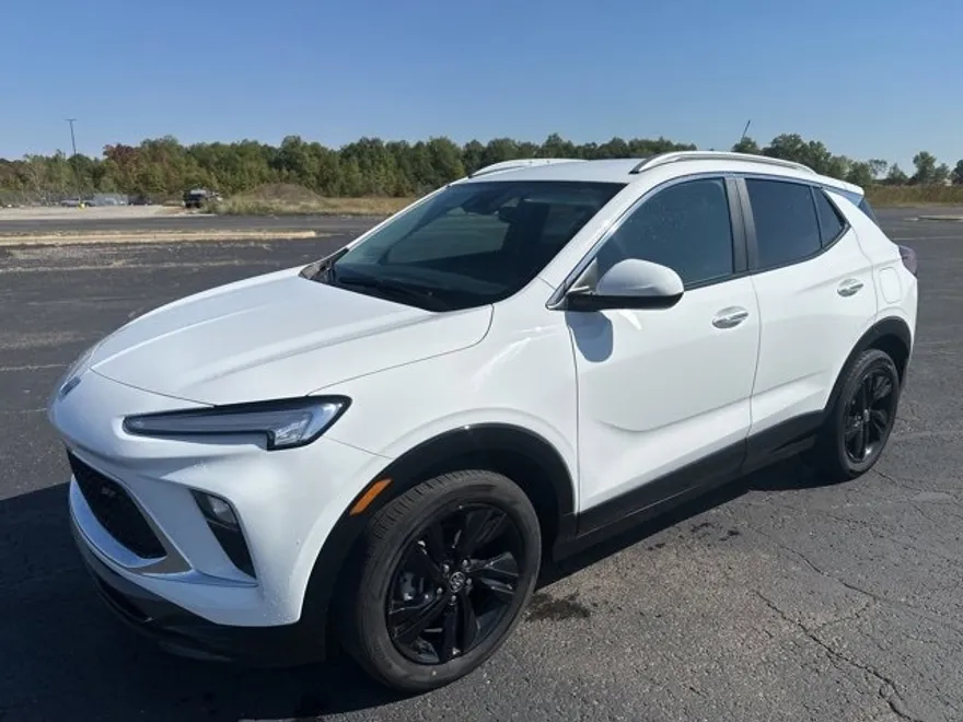 2024 Buick Encore GX Sport Touring photo 1