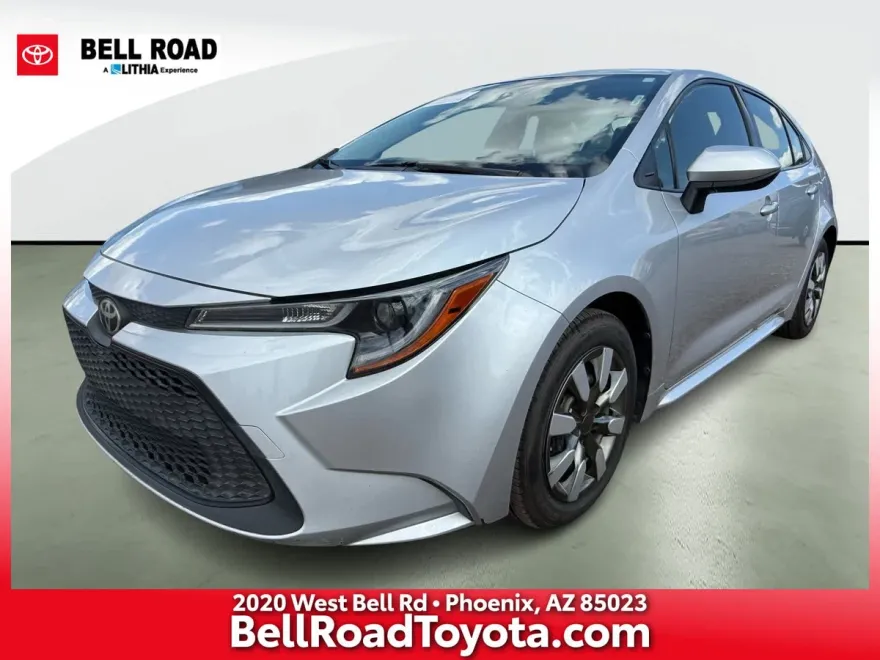2020 Toyota Corolla LE photo 1