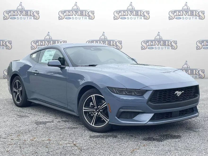 2025 Ford Mustang EcoBoost photo 1