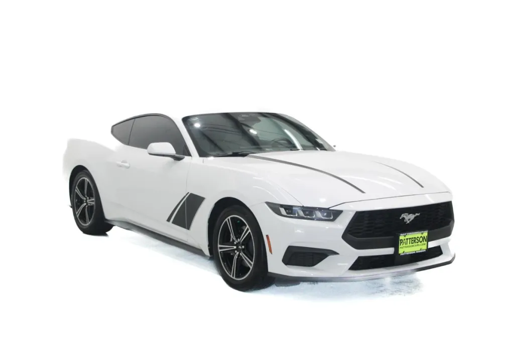 2024 Ford Mustang EcoBoost photo 1