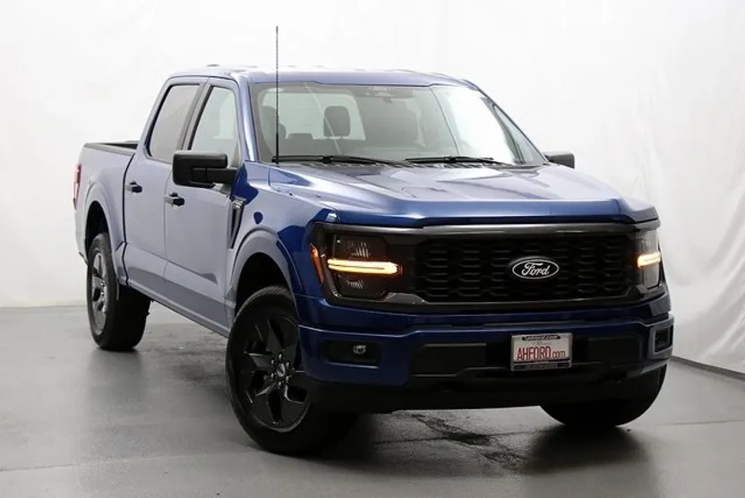 2025 Ford F-150 STX photo 1