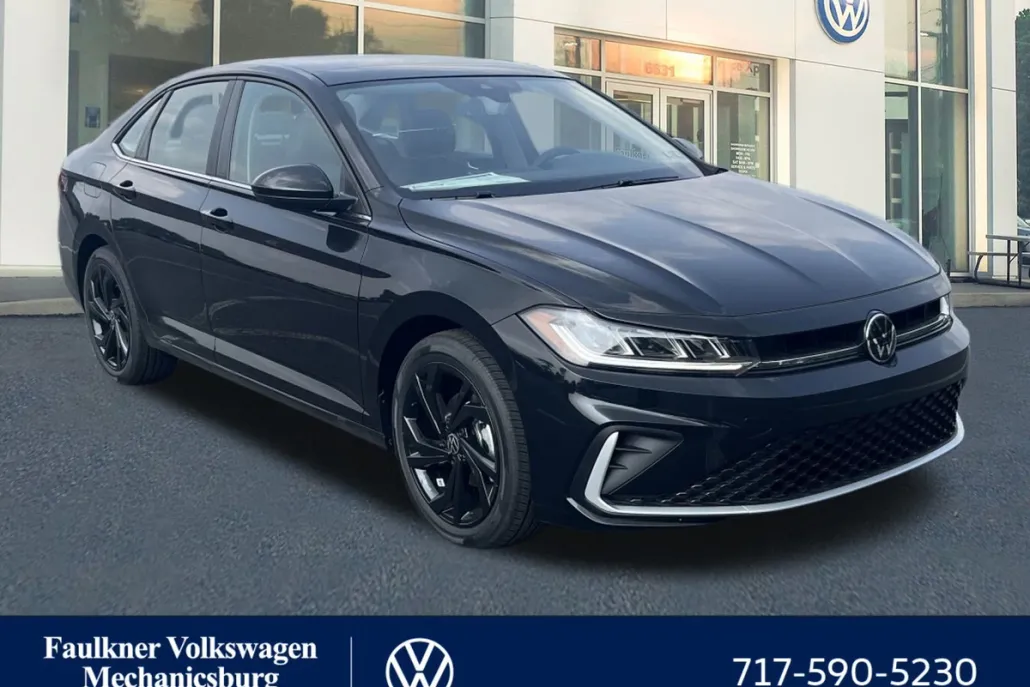 2025 Volkswagen Jetta SE photo 1