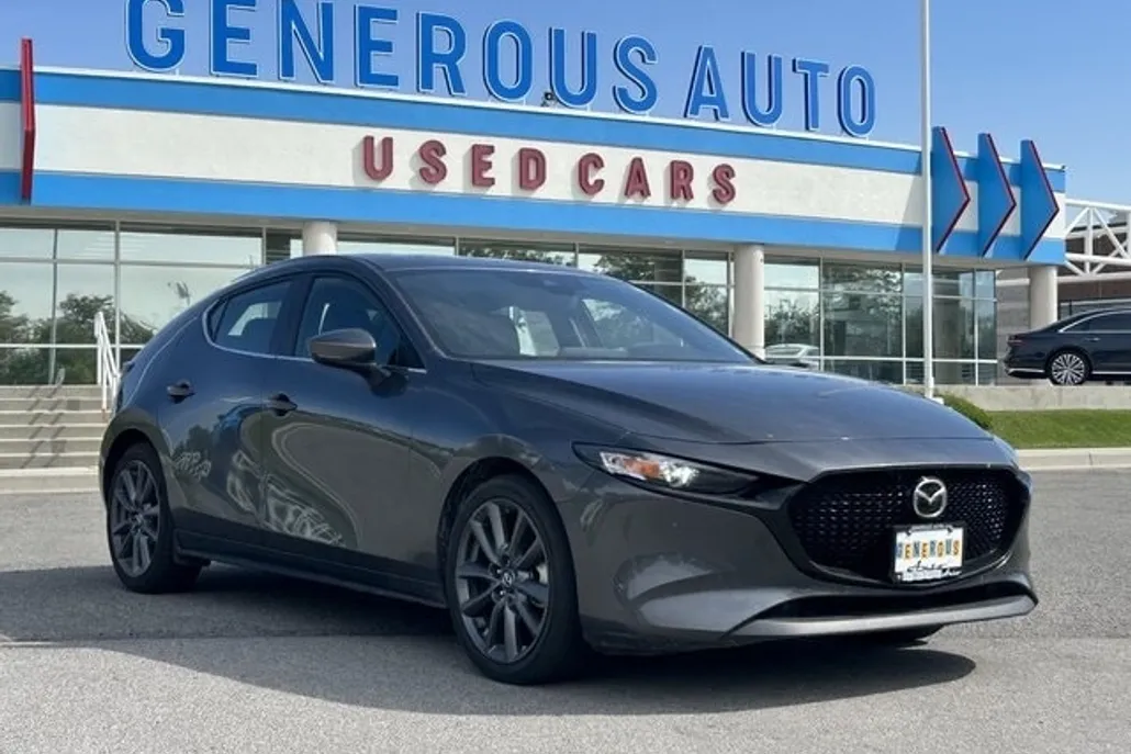 2023 Mazda Mazda3 2.5 s Preferred photo 1