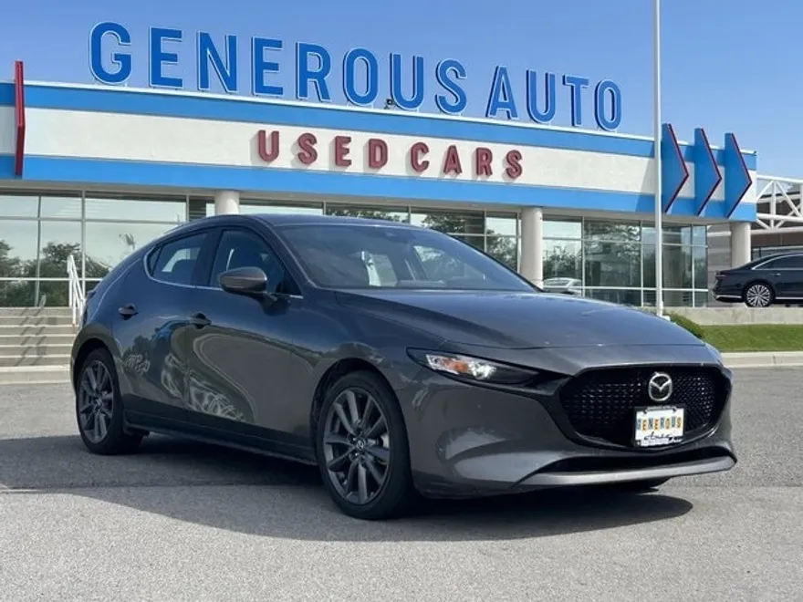 2023 Mazda Mazda3 2.5 s Preferred photo 1