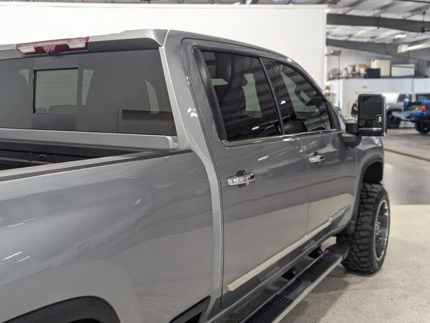 2024 Chevrolet Silverado 2500HD High Country photo 1