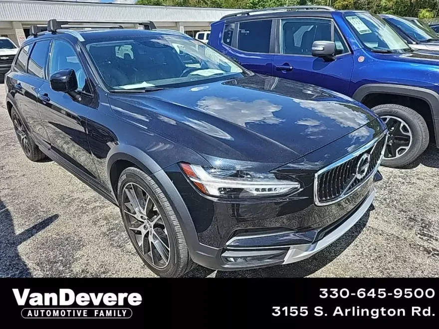 2020 Volvo V90 Cross Country T6 AWD photo 1
